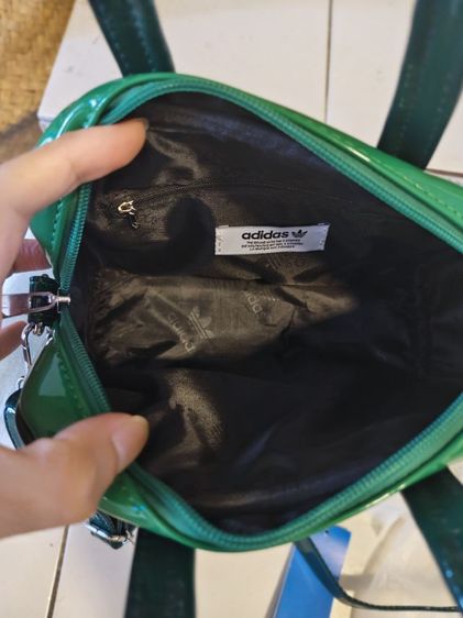 กระเป๋า adidas แท้ สภาพใหม่มาก ใช้ไม่ถึง 3 ครั้ง รูปที่ 5