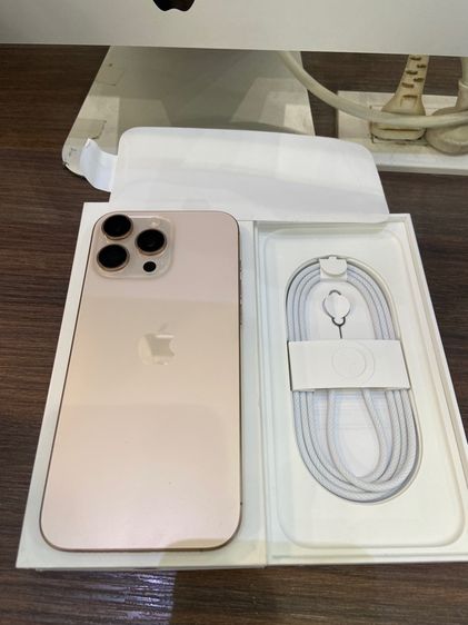 ไอโฟน16pm512gb สีทะเลทราย เครื่องศูนย์ไทย