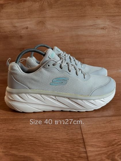 รองเท้ามือสองคัดสภาพ