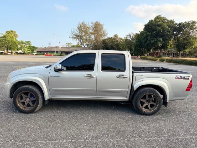 Isuzu D-MAX 2010 2.5 Hi-Lander Super Platinum Pickup ดีเซล เกียร์ธรรมดา บรอนซ์เงิน รูปที่ 3
