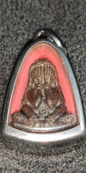 ภาพถ่าย หลวงพ่อจง วัดหน้าต่างนอก ล็อคเก็ต จารมือ มีตะกรุด 3ดอกด้านใน กรอบเก่าเดิมๆ รูปที่ 4