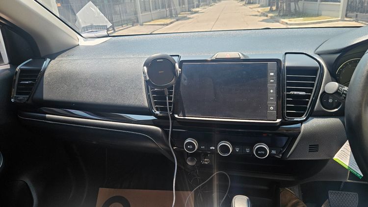 Honda City 2024 1.0 SV Sedan เบนซิน ไม่ติดแก๊ส เกียร์อัตโนมัติ ดำ รูปที่ 3