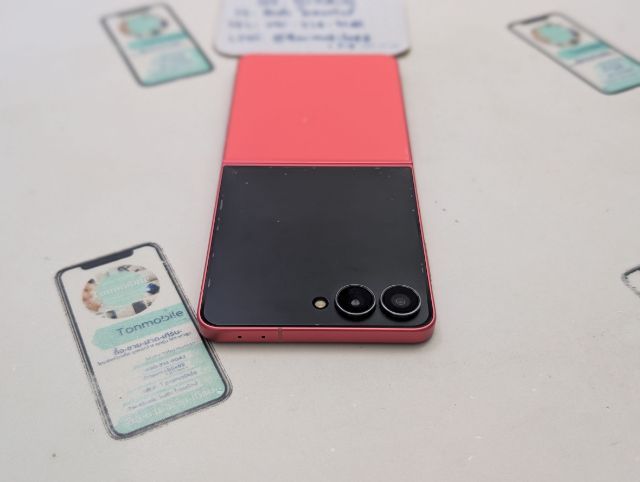 Samsung Galaxy Z Flip 7 256 GB ศูนย์ไทย สภาพสวย อุปกรณ์ครบยกกล่อง ประกันยาว มี Samsung Care ขาดสมุดคู่มือ เพียง 16,990 บาท เท่านั้น ครับ รูปที่ 9