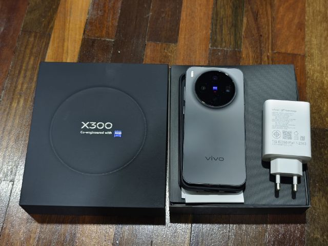 X300ยกกล่องศูนย์ไทยสีดำประกันเหลือเต็มปีสภาพใมือ1ซื้อมาไม่ได้ใช้เลย22000นัดรับพระราม 2 บางบอนพระประแดง BTS ท่าพระ รูปที่ 4