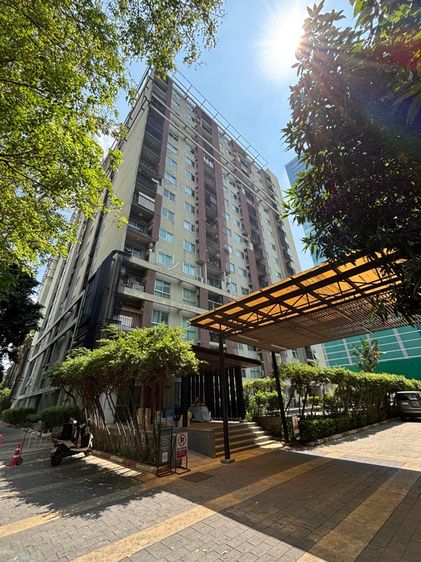 มีบางส่วน Areeya Property 2010 ไม่ใช่ คอนโด เอสเปซ ไฮด์อเวย์ อโศก-รัชดา ตึก X ชั้น 6 (วิวสระ)