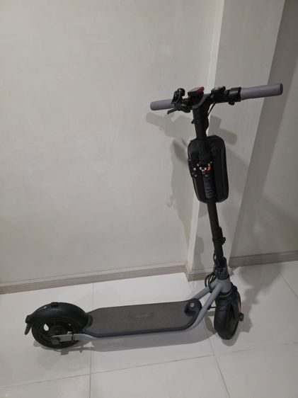 สกู๊ตเตอร์ไฟฟ้า Ninebot D 18W พร้อมของแต่ง สภาพดี สวย เร็ว ชาจไฟฟ้า อย่างดี สีเทาดำ ขายตามสภาพ พร้อมสายชาจ พร้อมส่ง