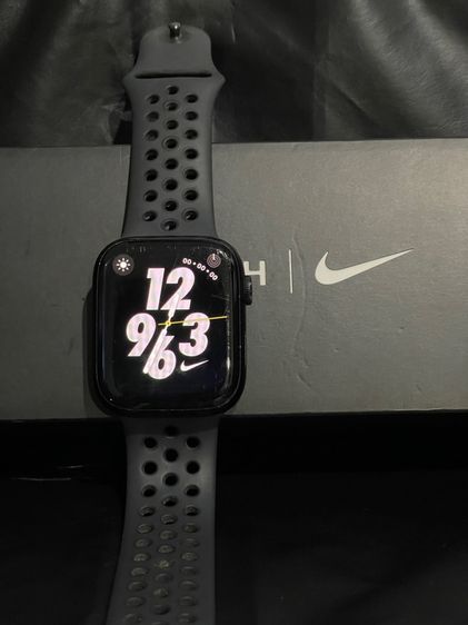 Apple Watch Series 7  45mm Nike beta 76 สี Midnight Aluminium สภาพรอยตามการใช้งาน 97 รูปที่ 2