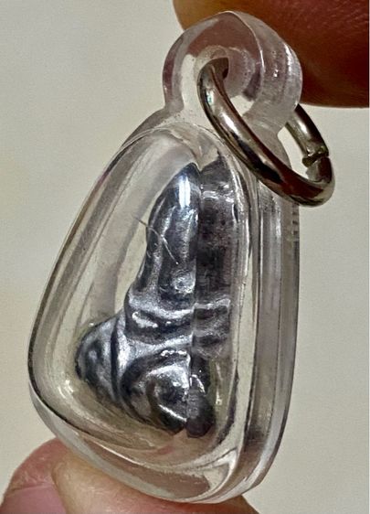 พระปิดตาเนื้อตะกั่ว พิมพ์นะหัวเข่า วัดโคนอน ปี 2515 รูปที่ 4