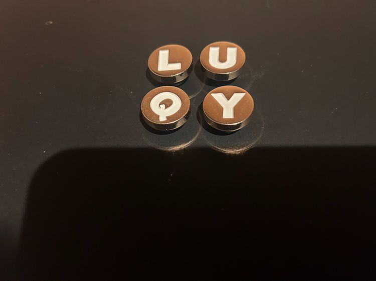 CROCS ตัวติดรองเท้า JIBBITZTM GOLD LETTER L U Q Y รูปที่ 2