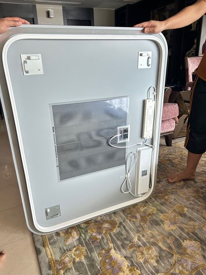 กระจกส่องหน้า รูปที่ 2