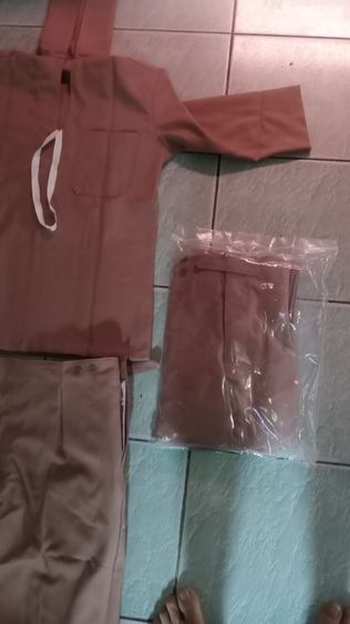 ชุดทหารเรือ มือหนึ่ง ชุด ละ250