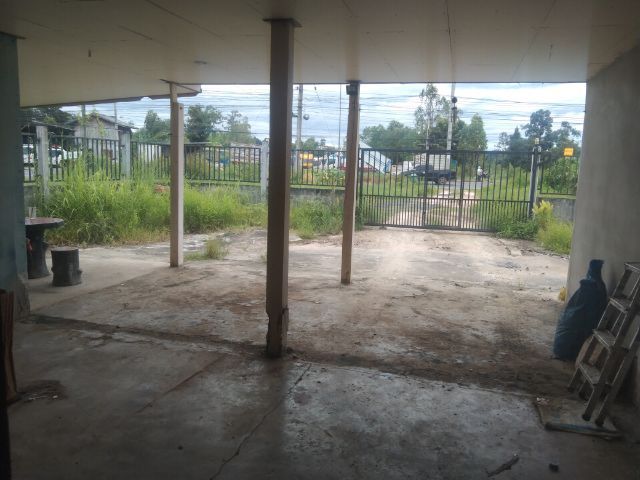 มีบางส่วน 2011 ไม่ใช่ บ้านพร้อมที่ดิน รูปที่ 3