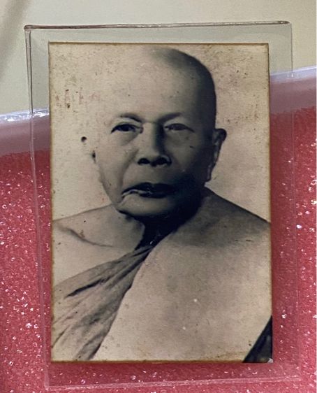 รูปถ่ายกระดาษหนังไก่ หลังยันต์ หลวงพ่อแดง วัดเขาบันไดอิฐ จ.เพชรบุรี ปี 2511 รูปที่ 4