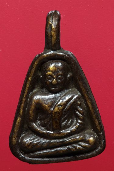 พระหลวงพ่อเงินสวยๆค่ะเก่าค่ะ