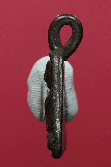 พระหลวงพ่อเงินสวยๆค่ะเก่าค่ะ รูปที่ 4