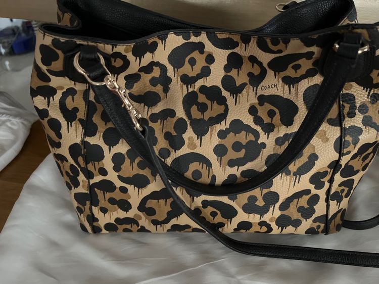 กระเป๋าcoach wild beast รูปที่ 4
