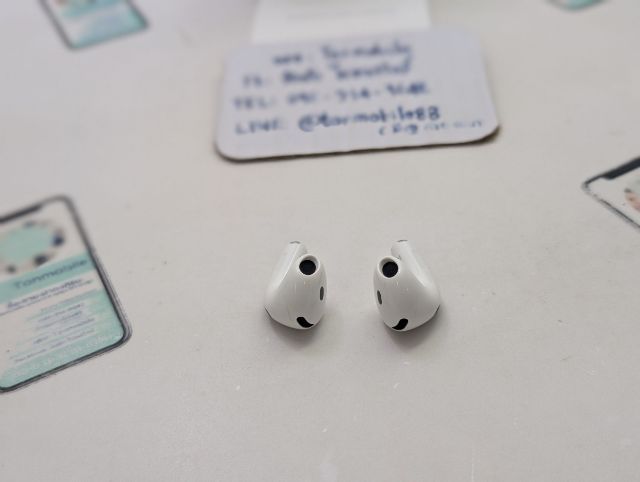 ขาย เทิร์น AirPods 4 ANC ศูนย์ไทย อุปกรณ์ครบยกกล่อง ประกันยาว 10 เดือน เพียง 3,590 บาท เท่านั้น ครับ  รูปที่ 3