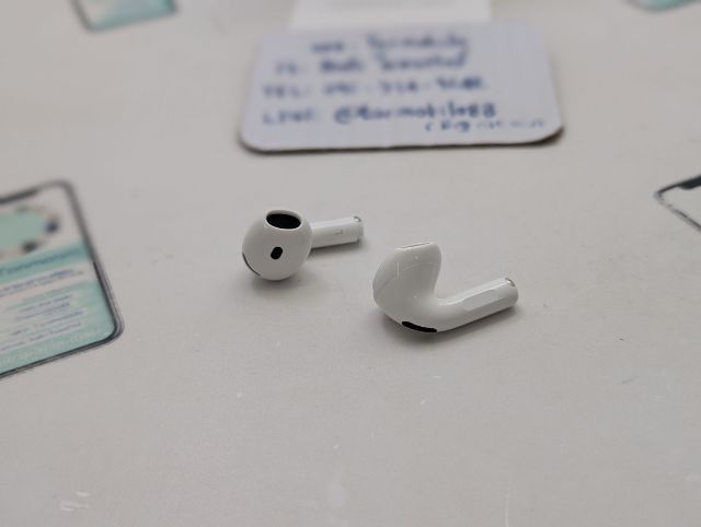 ขาย เทิร์น AirPods 4 ANC ศูนย์ไทย อุปกรณ์ครบยกกล่อง ประกันยาว 10 เดือน เพียง 3,590 บาท เท่านั้น ครับ  รูปที่ 2