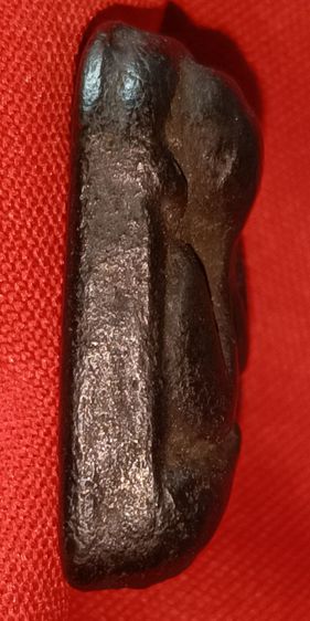 พระปิดตา วัดป่า หลวงปู่เฮี้ยง หลังแบบ นิยมรุ่นแรก  รูปที่ 8