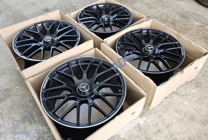 ล้อแท้ C63 AMG 19"forged แท้ศูนย์ germany
หล่อหายากน้ำหนักเบา
made Germany 
