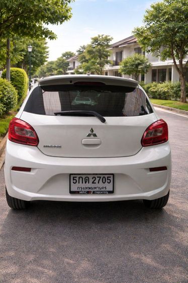 Mitsubishi Mirage 2016 1.2 GLX Sedan เบนซิน ไม่ติดแก๊ส เกียร์อัตโนมัติ ขาว รูปที่ 2