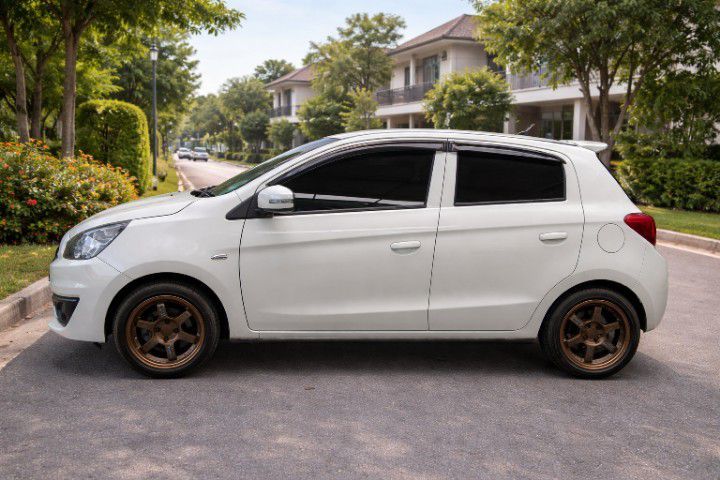 Mitsubishi Mirage 2016 1.2 GLX Sedan เบนซิน ไม่ติดแก๊ส เกียร์อัตโนมัติ ขาว รูปที่ 3