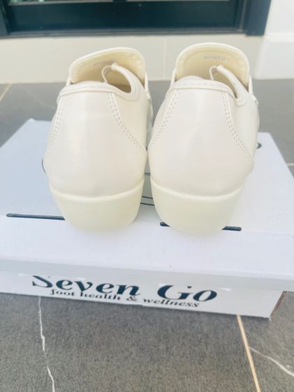 รองเท้าพยาบาล รูปที่ 4