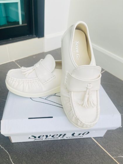 รองเท้าพยาบาล