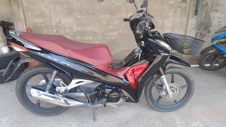 ฮอนด้าเวฟ 125i LED 2021 เอกสารครบ รถสวย ดูรถได้ที่เทียนทะเล 28 รถผมเอง