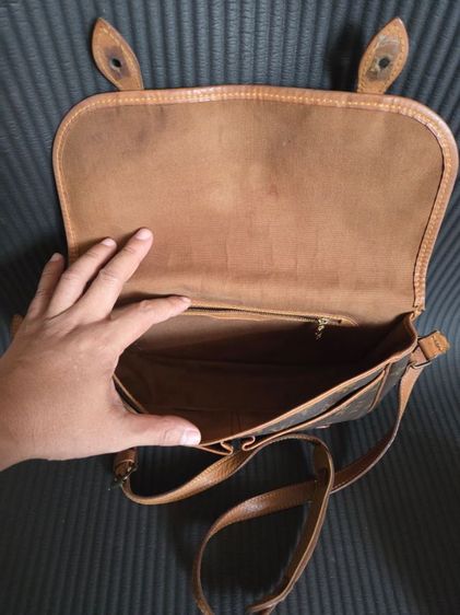 กระเป๋าสะพายข้าง Louis Vuitton รุ่น Monogram Gibeciere MM.  รูปที่ 3