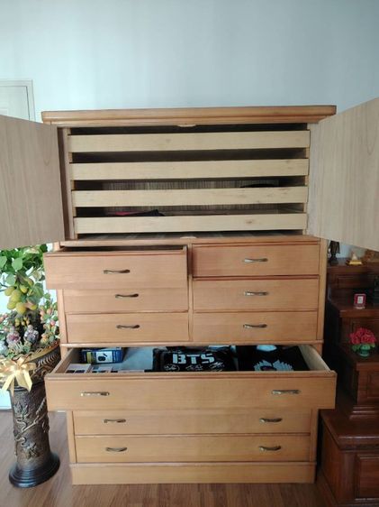 ไม้ ตู้ญี่ปุ่น