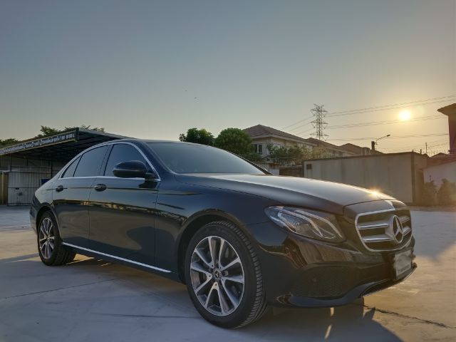 Mercedes-Benz E-Class 2019 E350 AMG Sedan ปลั๊กอินไฮบริด (PHEV) ไม่ติดแก๊ส เกียร์อัตโนมัติ ดำ รูปที่ 3