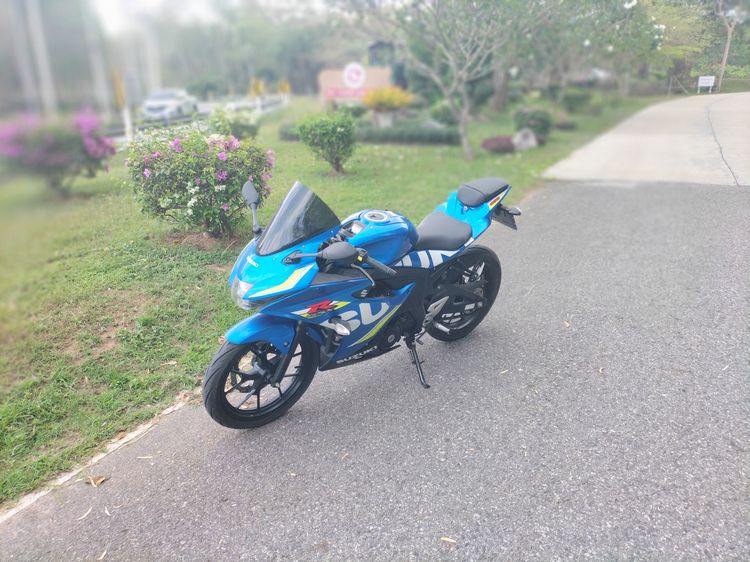 Suzuki gsxr 150 รูปที่ 2