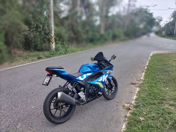 Suzuki gsxr 150 รูปที่ 3