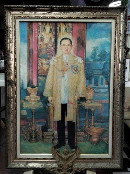 ภาพวาดในหลวง ร.9 พร้อมกรอบ รูปที่ 2