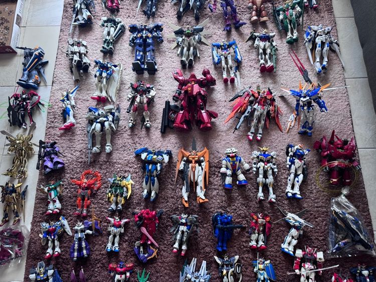 ของเล่นของสะสมกันดั้มประกอบแล้ว ขายเหมา 110ตัว รูปที่ 4