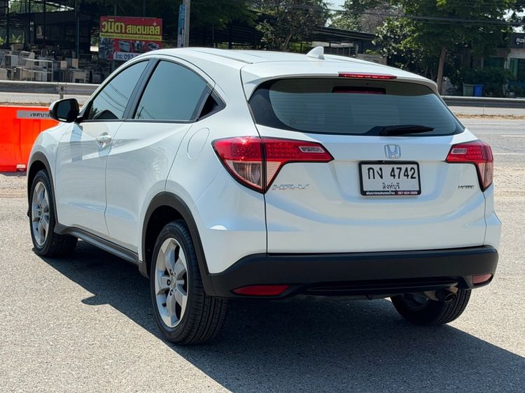 Honda HR-V 2015 1.8 E Sedan เบนซิน ไม่ติดแก๊ส เกียร์อัตโนมัติ ขาว รูปที่ 4