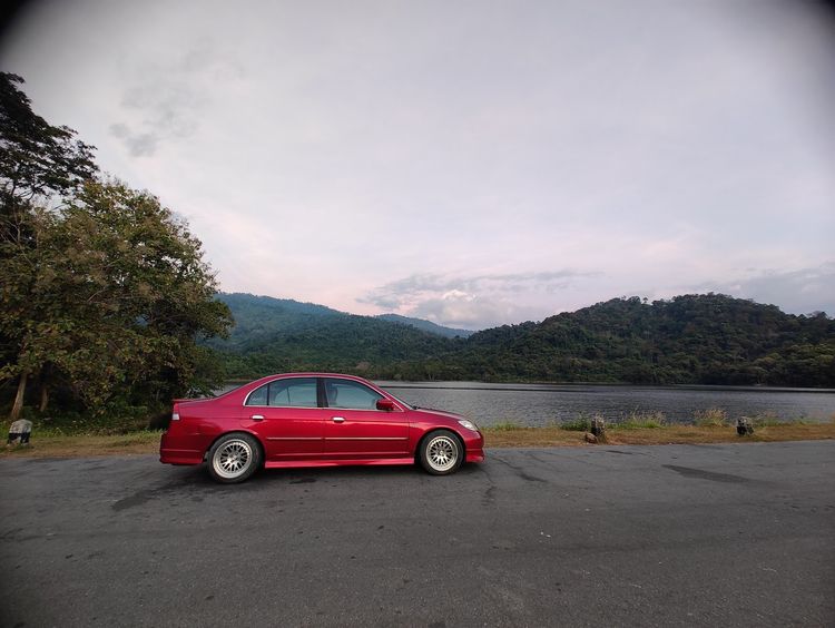 รถ Honda Civic 1.7 EXi สี แดง