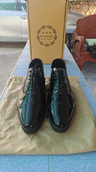 รองเท้ามือสอง แบรนด์ arcobareno รุ่น 502-1 EXT 6 CM Oxford Cap Toe PianoBlack 
Product Type Oxford Shoe
Oxford Shoe หนังวัวแท้  รูปที่ 5