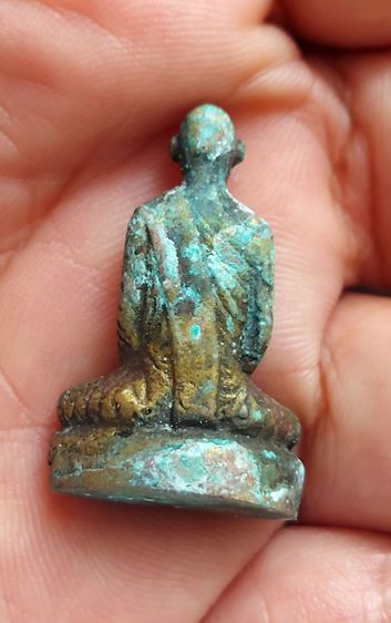 ใด้ในอ่างน้ำมนต์เก่า รูปหล่อโบราณหลวงพ่อเดิม รูปที่ 5