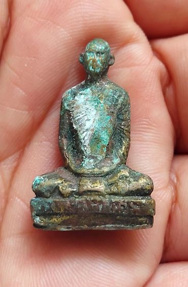 ใด้ในอ่างน้ำมนต์เก่า รูปหล่อโบราณหลวงพ่อเดิม รูปที่ 3