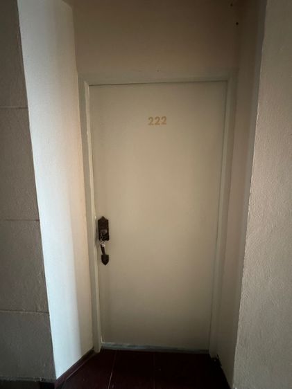 มีบางส่วน ไม่อนุญาต ให้เช่าคอนโด ลาดพร้าว รามคำเเหง 6,000บาท