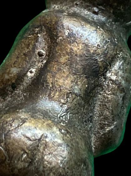 กุมารทองเปี๊ยกพ่อกวย วัดโฆษิตาราม ชัยนาทยุคต้นปี2500รุ่นแรกเนื้อตะกั่ว จารยันต์ใต้ฐาน สวยคมชัดลึก แท้คับ รูปที่ 2