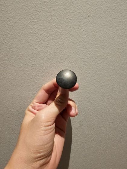 ปุ่มจับเฟอร์นิเจอร์ Hafele แบบกลมซิงค์อัลลอยด์ สีดำด้าน รูปที่ 3