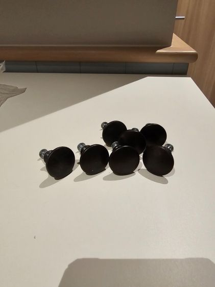 อื่นๆ ปุ่มจับเฟอร์นิเจอร์ Hafele แบบกลมซิงค์อัลลอยด์ สีดำด้าน