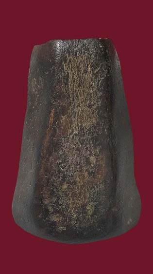 ปิดตาจัมโบ้ เนื้อผงคลุกรักเก่า ใต้ฐานเจาะทะลุถึงหัว..เนื้อเก่าไม่ทราบที่ รูปที่ 2