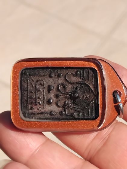 พระผงยาจินดามณี พิมพ์ปิดตา หลวงปู่บุญ วัดกลางบางแก้ว ประมาณปี 2459-2476 พิมพ์ คม ชัด ลึก ผิวแห้ง ขึ้นกากยา เป็นธรรมชาติเดิมๆ สภาพสวยมาก เก่า รูปที่ 6