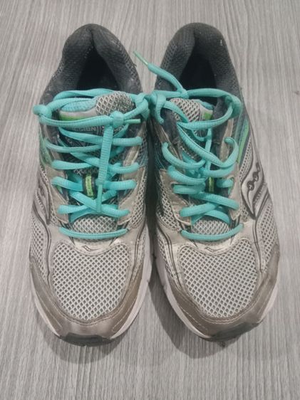 รองเท้าผ้าใบ  รูปที่ 2