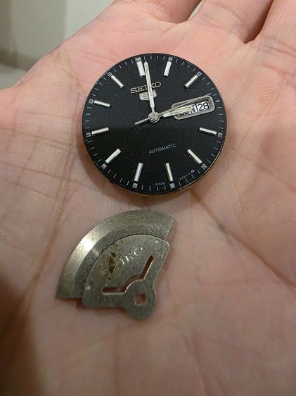 อะไหล่เครื่อง นาฬิกา ยี่ห้อ SEIKO 5 สวยเก่าเก็บ หายาก รุ่นเก่า ขายตามสภาพ พร้อมส่ง 