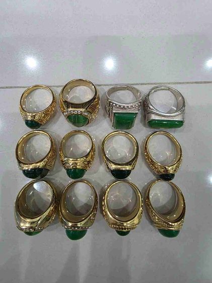 ของสะสม แหวน หัวสีเขียว เหมาๆ ทั้งหมด เบอร์ 9 เดิมๆ สวย หายาก ของใหม่ เหมาๆ พร้อมส่งครับพี่ๆ  รูปที่ 2